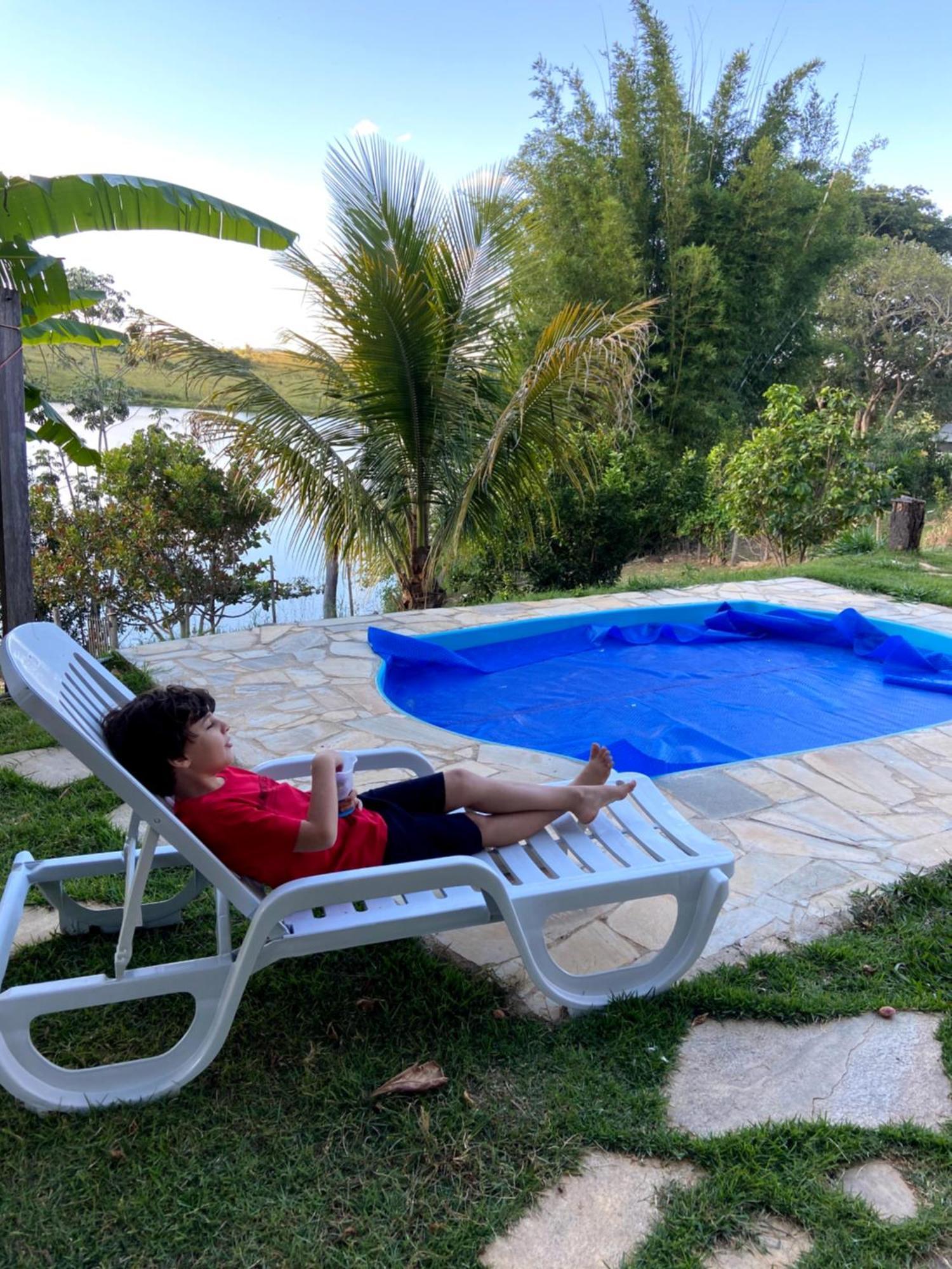 Casa Com Piscina Fundo Pra Represa E Ar Condicionado Casinhabrancadevaranda Ijaci Exterior photo